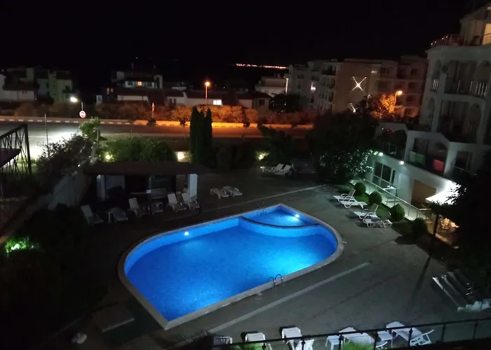 Cosy With Pool And Sea View In Ivet