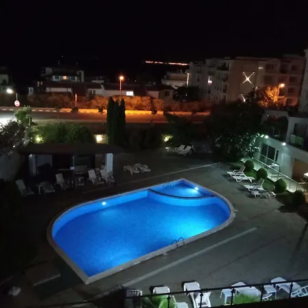 Cosy With Pool And Sea View In Ivet